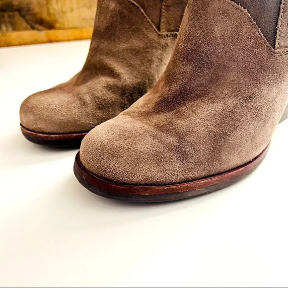 Korkease Castaneda In Castle Suede Bootie - Picture 7 of 10